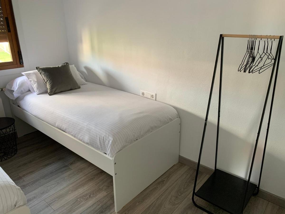 A Casa Vermella Con Jardin A 10 Minutos De Santiago De Compostela Apartment Ortono ภายนอก รูปภาพ